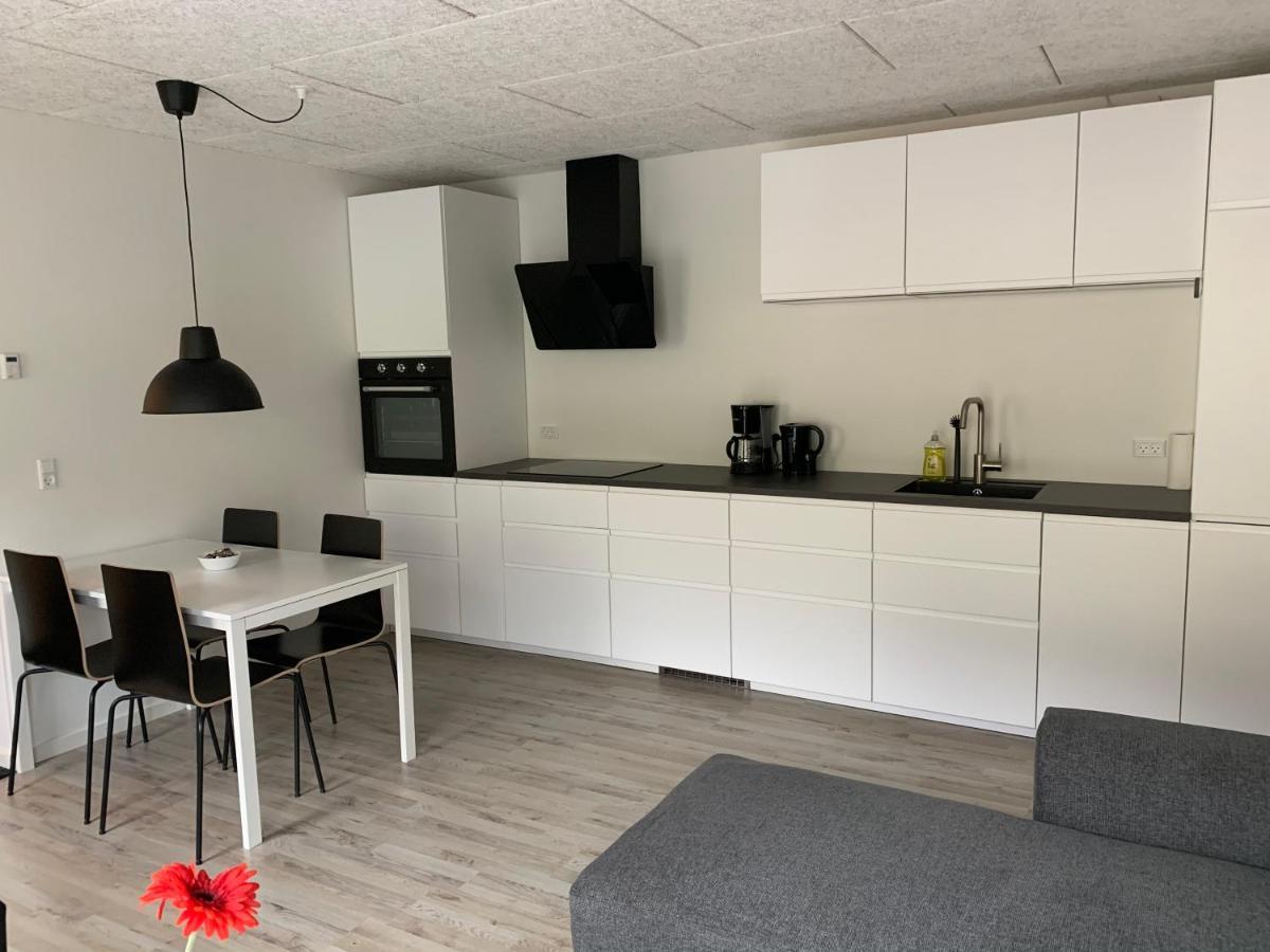 Lokk-Inn Apartments Northdepil Bagian luar foto